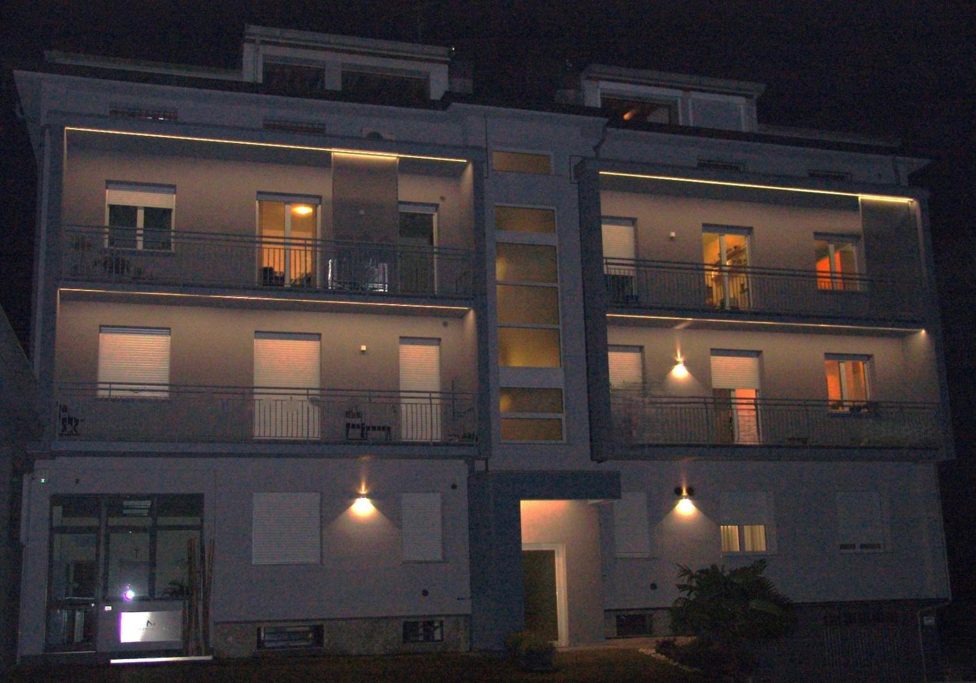 Modern Apartment Luci & Stelle Near Lake Como Nibionno Esterno foto
